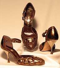   Essere 1596 (/ //). : 264 € / 11713 . / 280 $ / 0 .