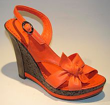   Eleni* 268-106  (/). : 81 € / 3586 . / 86 $ / 0 .