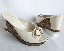   La Vita Bella* 351-2 (). : 80 € / 3557 . / 85 $ / 0 .